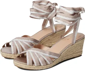 Bandolino Women's Nestle Wedge Sandal, Warm Sand, 5