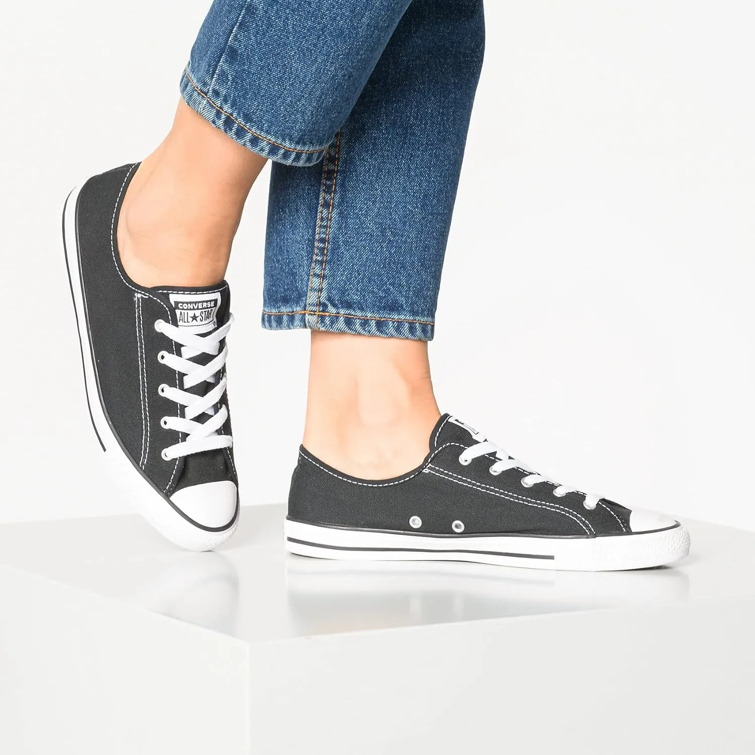 Converse Men Low-Top Sneakers, One Size