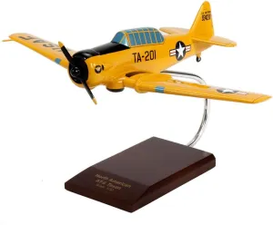 Mastercraft Collection North American AT-6A Texan I (Yellow) USAF Model Scale:1/32