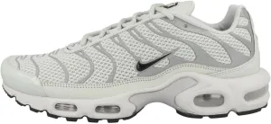 Nike Women's Air Max Plus Low-Top Sneakers