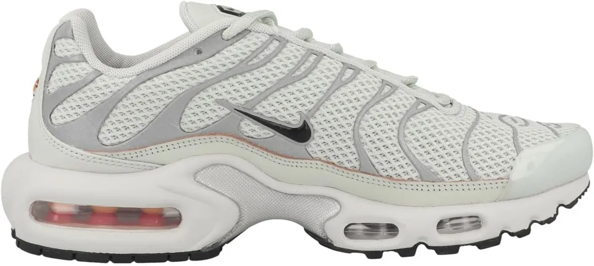 Nike Women's Air Max Plus Low-Top Sneakers