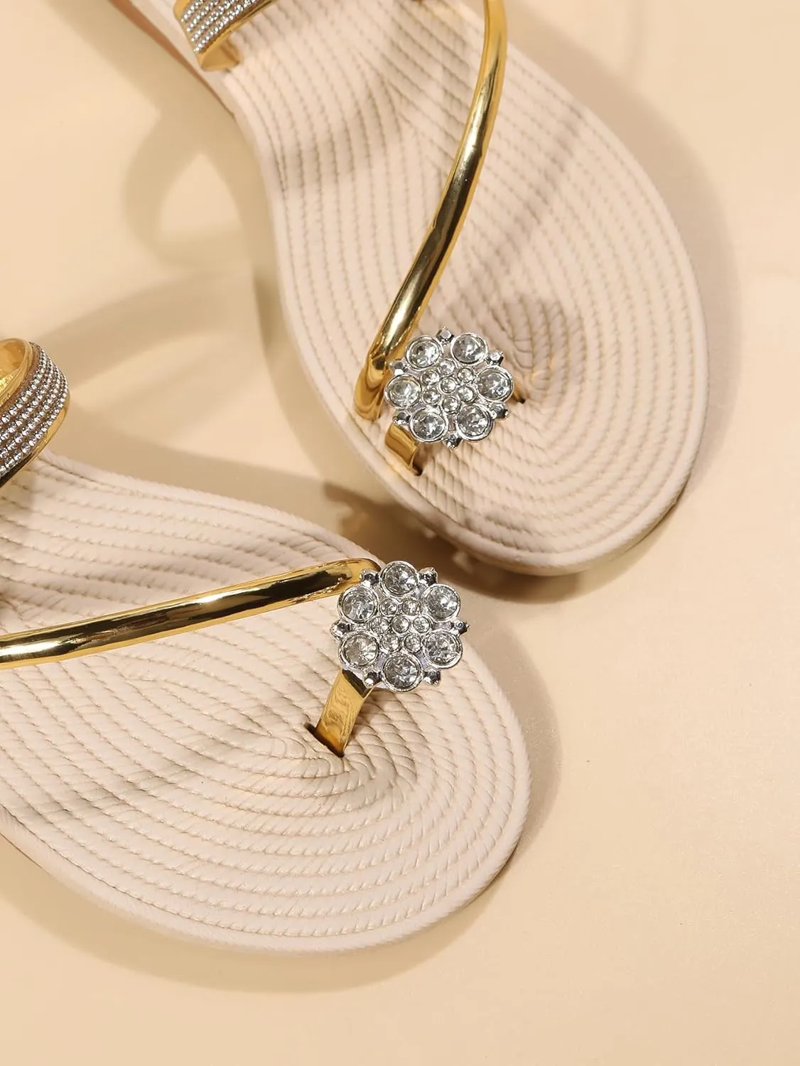 Verdusa Women's Casual Rhinestone Metallic Thong Sandals Open Toe Summer Flip Flop Flat